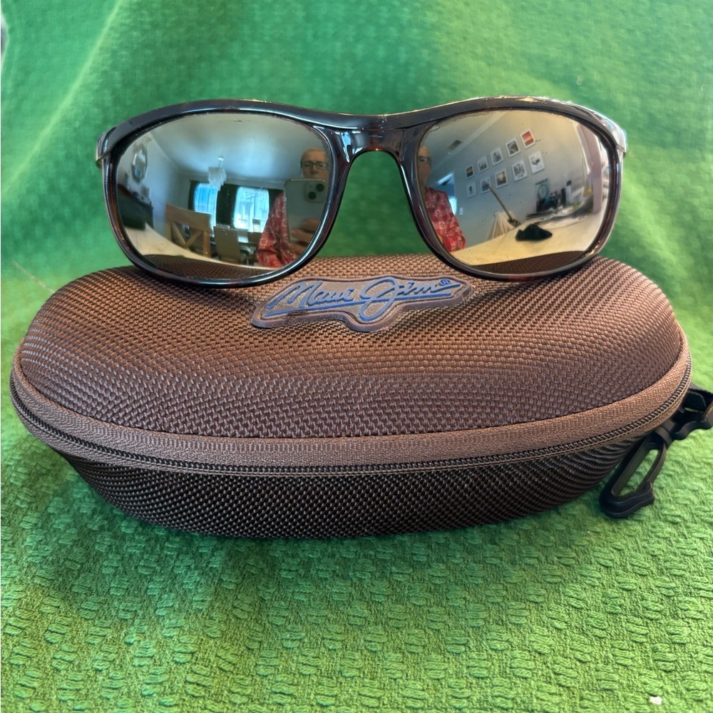 Maui Jim Reflective Sunglasses with Brown Case -Womans